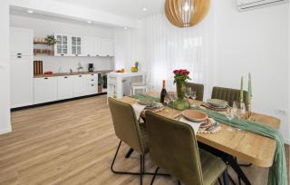 Beautiful Home In Majmajola - Butkovići - 7