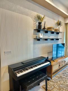 Luxury Condo w electrical piano Next to TRX Mall - Gua Sai - 8