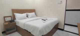 Hotel O Tawakkal Guest house - Mumbai - 5