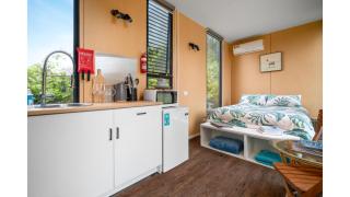 Alpaca Tiny House with Vineyard Lakeside by Tiny Away - 5