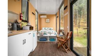 Alpaca Tiny House with Vineyard Lakeside by Tiny Away - Flowerdale - 8