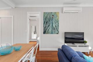 Charming Cottage Short Distance to CBD with Parking - Brisbane - 1