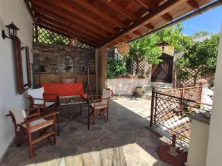 The Pagasetic Balcony - Magestic Sea Cottage - 3
