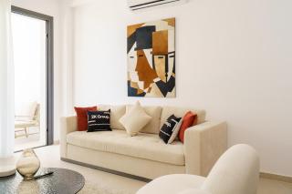 Kalamon Luxury Suite 105 with Pool and Gym - 3