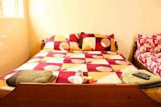 I-ROOMZ Surya Deluxe Lodge - Chik Ballāpur - 3