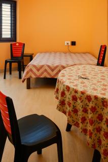 EASESTAY 2bhk flat full furnished - kolkata - 6
