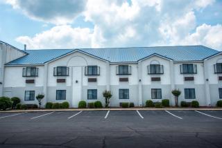 Days Inn by Wyndham Troy - Troy - 8