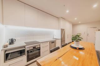 Tuam St Stay - 1BR with Balcony Bath - Christchurch - 9