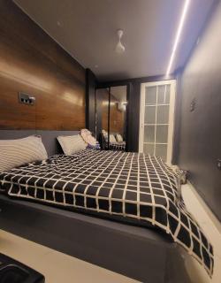 The Glass Home - Prayagraj - 5