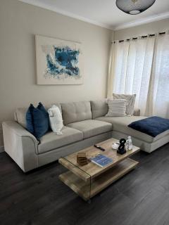 Central Modern 2 Bedroom - Velddrif - 8