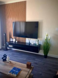 Central Modern 2 Bedroom - Velddrif - 6