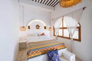 Boho-Chic Canggu 3 BR Pool Villa - Great Location - Tumbak Bayuh - 2