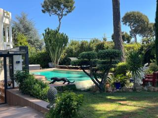 Un Joyau vue Mer Cap d'Antibes Piscine Body Fitness Sauna & Plage - Antibes - 8