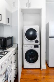 Designer 3BR Flat Close to Bondi - 7