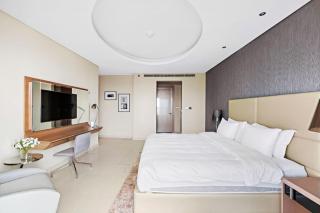 ALiving Luxury 3BR High-Rise I Burj Khalifa View I Paramount Towers, 6101 - 5