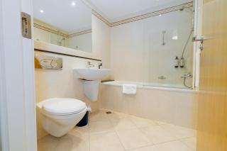 Geata na Cathrach - Galway Lakeside Apartments - Galway - 3