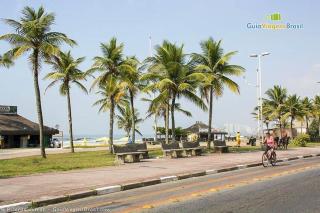 Pé na areia na praia da Enseada Guarujá - Guarujá - 1