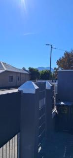 Strand "Bit of Salt" - 2 Bedroom Self Catering Home in a Quiet Neighborhood - min 2 nights over weekends-week nights optional - Strand - 1