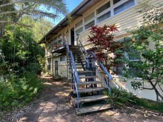 The Captain's Manor on Cook 4 - 2