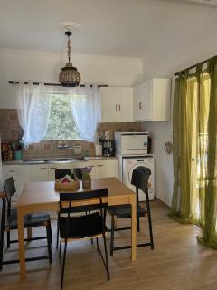 La Casa Sol Kyani Akti - 4