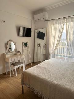 Emerald Sea Apartment - 2