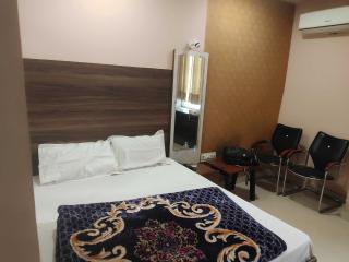 Hotel O The classic guest house - Jāmb - 7