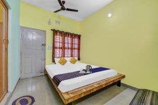 Hotel O Navarathri Rooms - Jāmb - 1