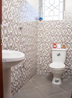 Cozy 1br apartment with wifi and netflix - Mombassa - 5