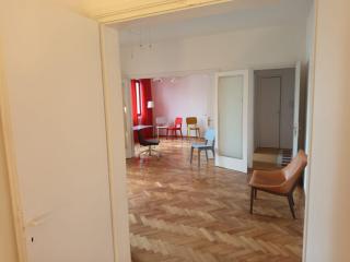 Ultra Central 4 Rooms Vintage Apartment - Bucareste - 6
