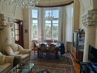 LiveUp Apartment near Maiden Tower Baku - Baku - 4