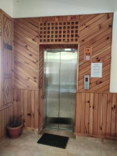Greenwoods Stays Apartments Suite Mcleodganj - 1