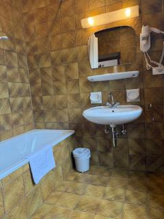 Gasthof Goldenes Lamm - Bressanone - 4
