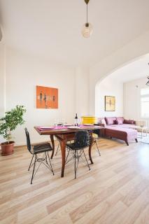 Central Apartment-Large Balcony With View - Istanbul - 8