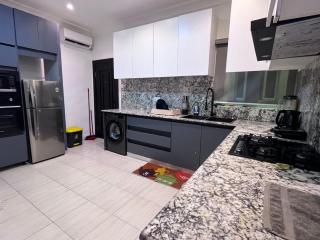 Premium 3 bedroom apartment ikoyi - 8