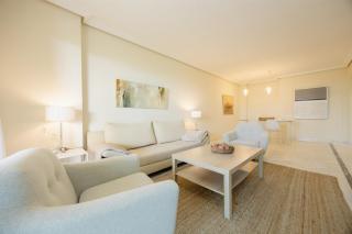 Coastal apartment, with swimming pools and close to the beach, in the tourist Bahia de Marbella - Marbella - 3