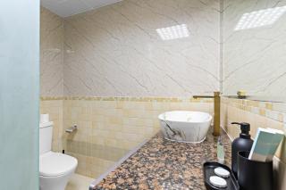 2-Bedroom Apartment Near To The Beach in Sadaf - 2