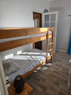 Appartement 6 personnes, vue exceptionnelle sur la montagne - La Bourboule - 2