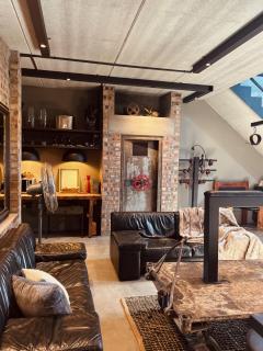 Tether and Tease, The Fortress - Ciudad del Cabo - 3