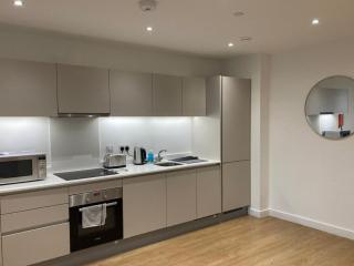 Bracknell RWH One Bedroom Apartment - Bracknell - 6