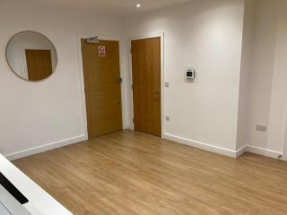 Bracknell RWH One Bedroom Apartment - Bracknell - 3