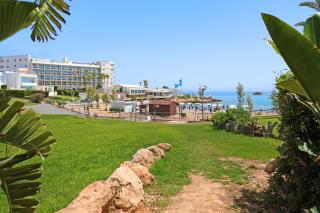 Villa Adonia - 30m from Pernera Beach - 1