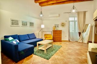 Flo's Chathedral Home - Palermo - 0