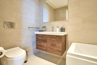 High-Rise Elegance 18th Floor Apartment with Stunning Sea Views - St. Julianʼs - 1