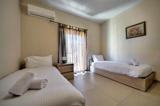 St Pauls Bay 2BR Penthouse with Sea View Terrace by 360 Estates - San Pawl il-Baħar - 7