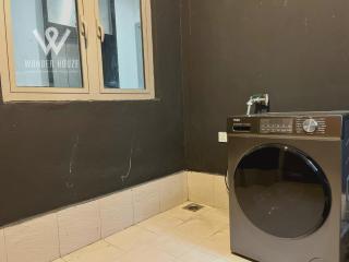 4BR Stylish Retreat with Private Pool near MRT station & KLCC - Kuala Lumpur - 2