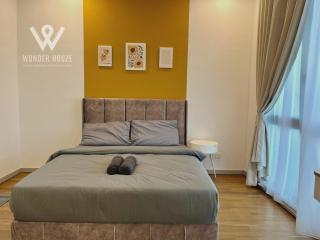 4BR Stylish Retreat with Private Pool near MRT station & KLCC - Kuala Lumpur - 6