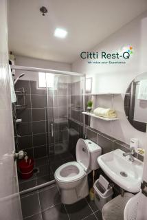 Affordable Stylish Condo with Free Wifi & Netflix, Near Airport HMS3 - 1