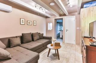 Magnolia Lux Studio Apartments Biker's Friendly - Budva - 0