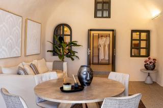 Parastia Luxury Villa Santorini - Private Jacuzzi - Éxo Goniá - 4