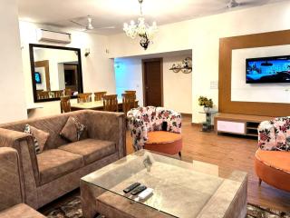 Divine India Service Apartment 2Bhk 1A Near Max Hospital Saket - 7